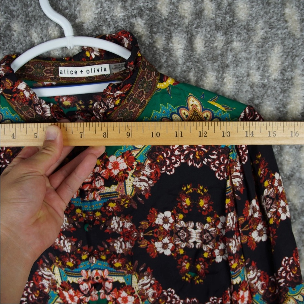 Alice Olivia Liberty Printed Ruffled Blouse Bell Sleeves Size S Mock Neck Boho - Picture 16 of 16